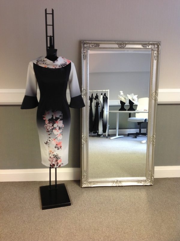 Roll collar dress
