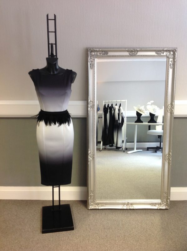 Boat neck dress and feather belt - Image 2